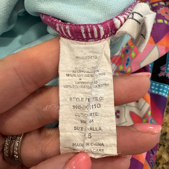 Heart and Harmony Colorful Patterned One-Piece Swimsuit Size 16 - Picture 3 of 4